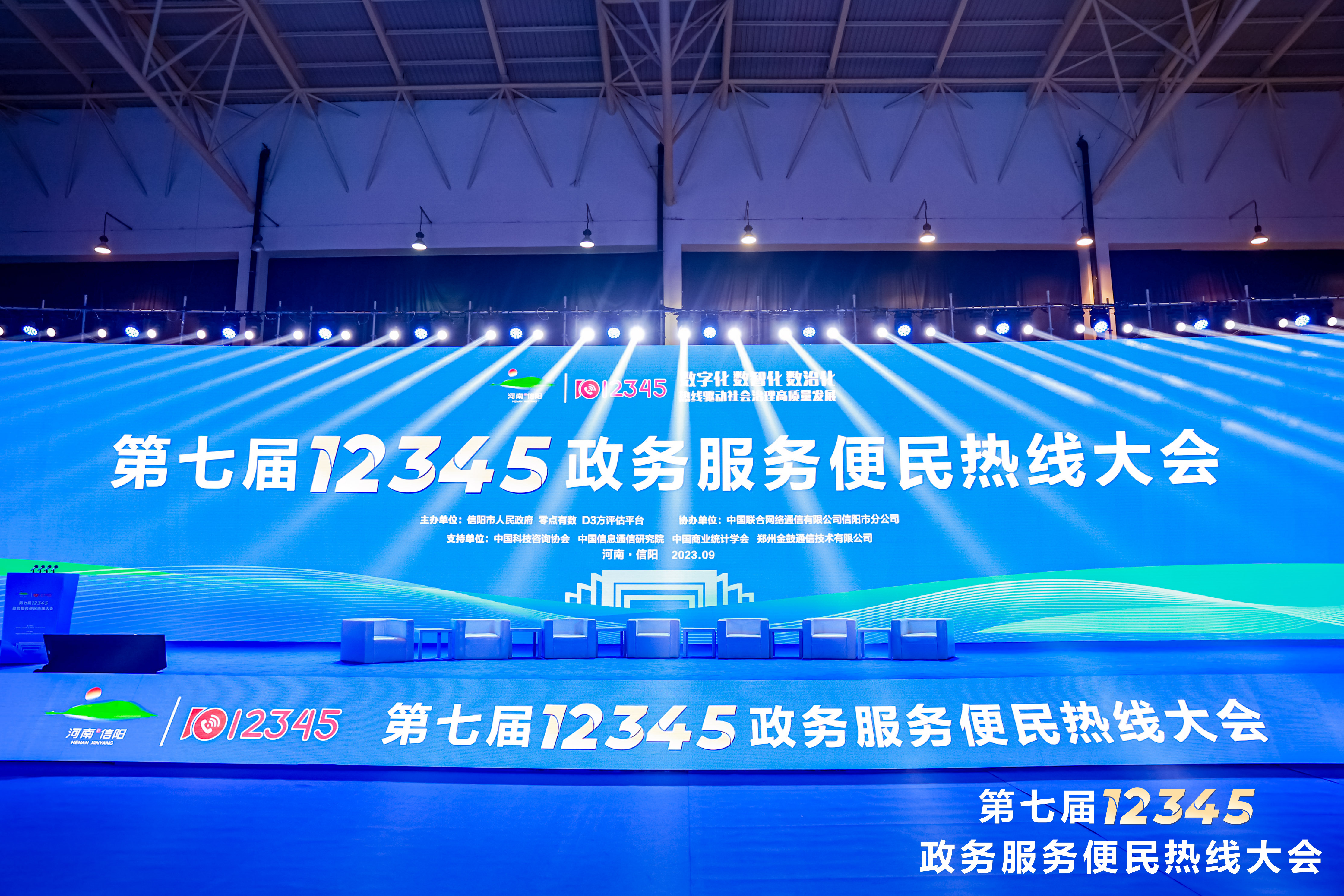 8519_4r5n_8176.jpg